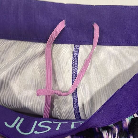 NWOT Nike Dri Fit Workout Capri Pants. Size M medium 8/10 - Picture 6 of 8